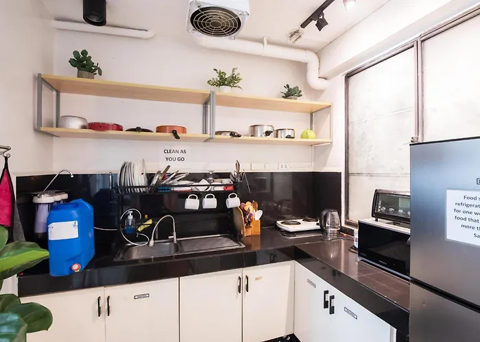 Homey And Cozey Poblacion Makati S07 Homestay Manila